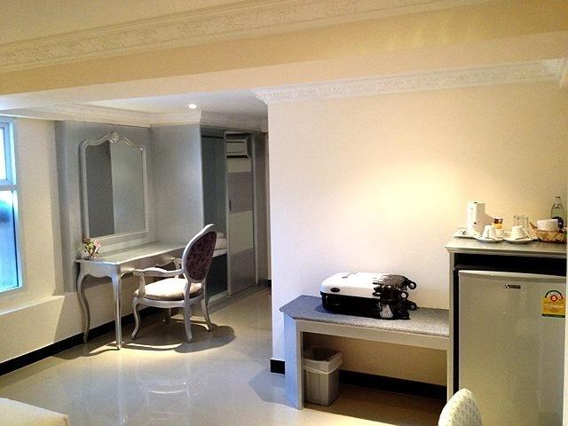 Pattaya International Lodge Room photo